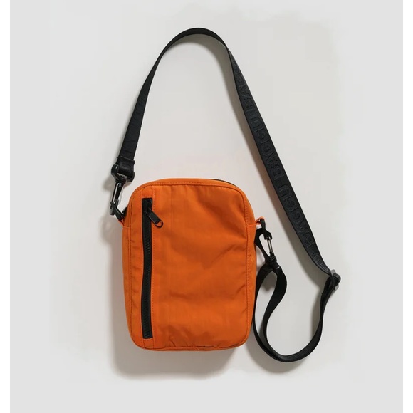 BAGGU Handbags - Sport Crossbody - Orange